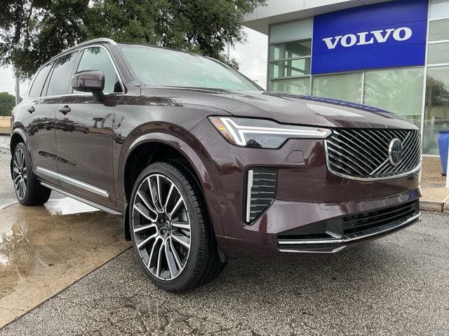 Certified 2025 Volvo XC90 B5 Plus AWD/4WD image 1