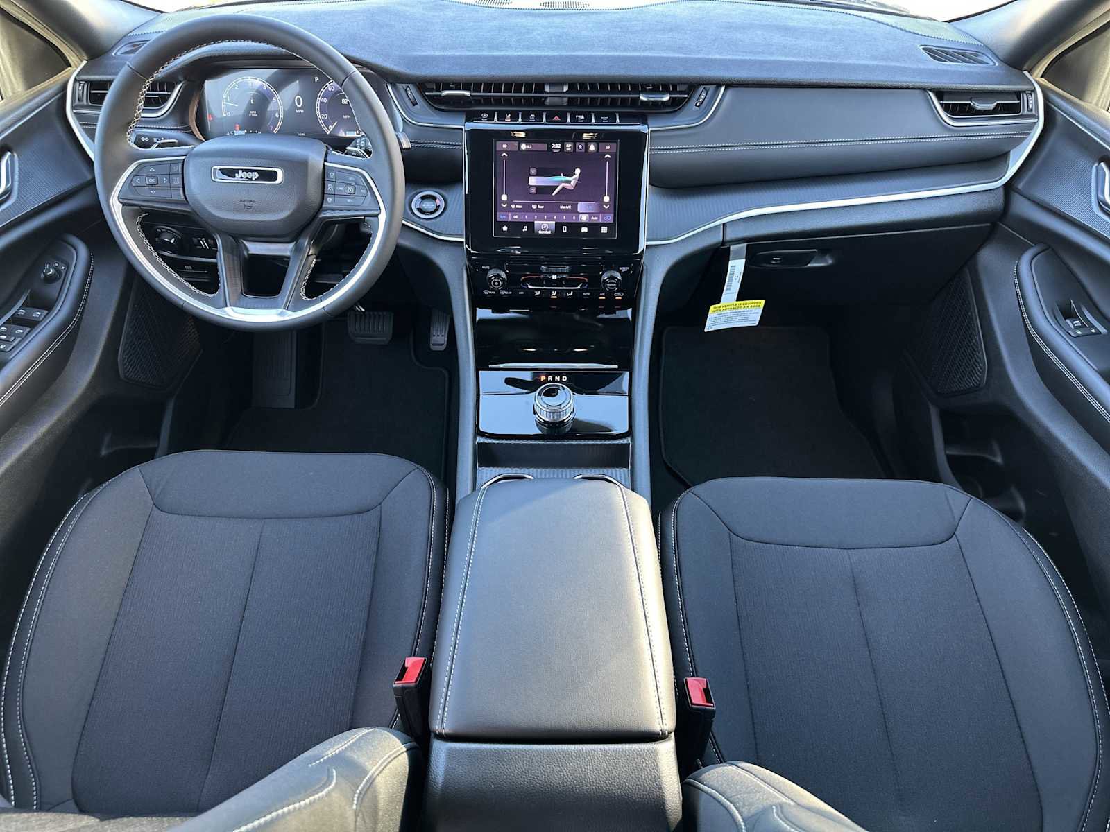 New 2025 Jeep Grand Cherokee Laredo X w/ Trailer Tow Package image 21