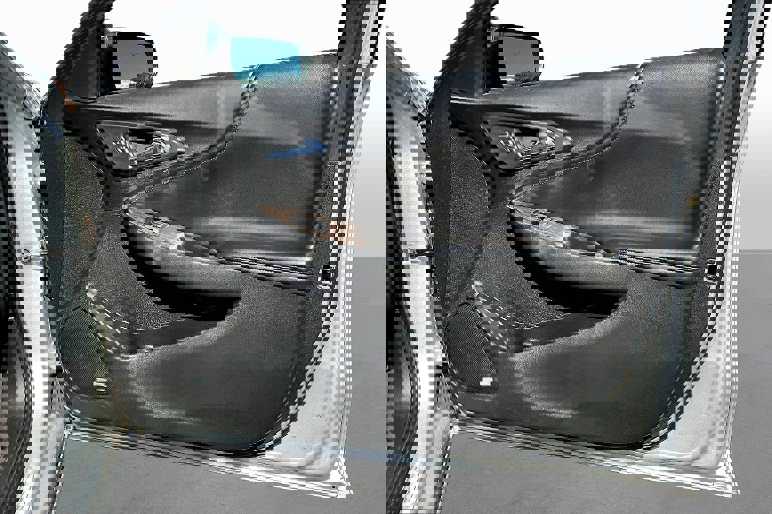 Used 2020 Chevrolet Malibu Premier image 9