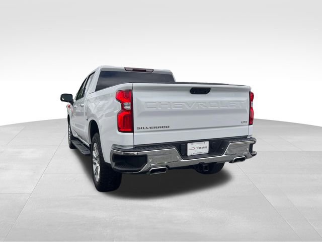 Used 2022 Chevrolet Silverado 1500 LTZ w/ Z71 Off-Road Package AWD/4WD image 4