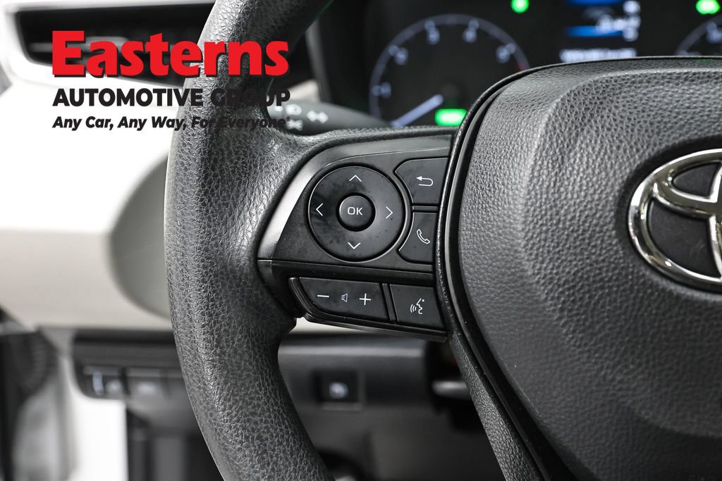 Used 2024 Toyota Corolla LE w/ LE Convenience Package FWD image 15