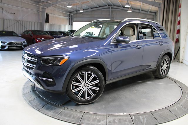 Used 2024 Mercedes-Benz GLE 450e 4MATIC image 4