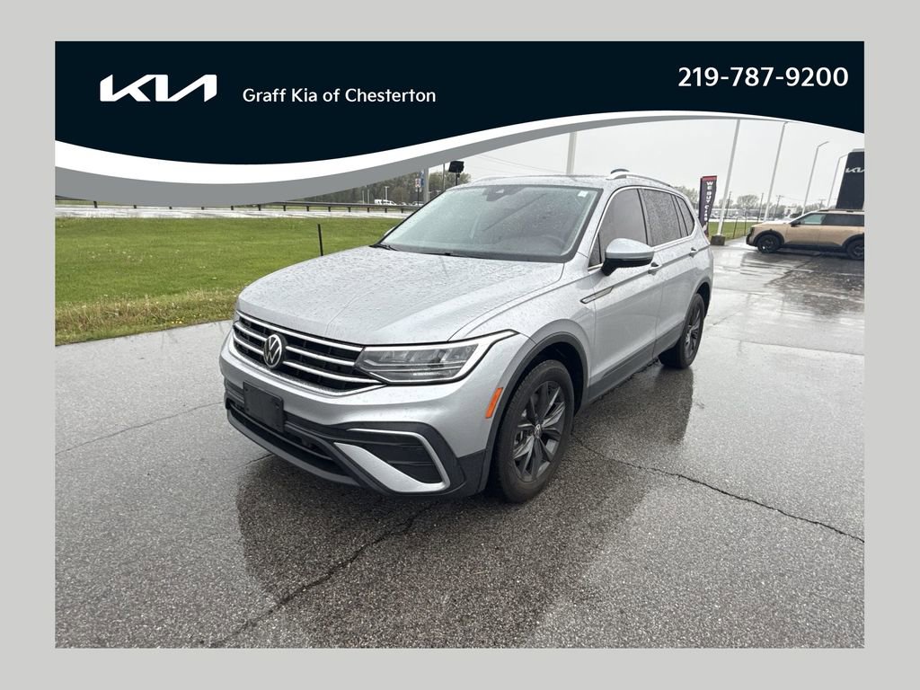 Used 2022 Volkswagen Tiguan SE w/ Panoramic Sunroof Package AWD/4WD image 1