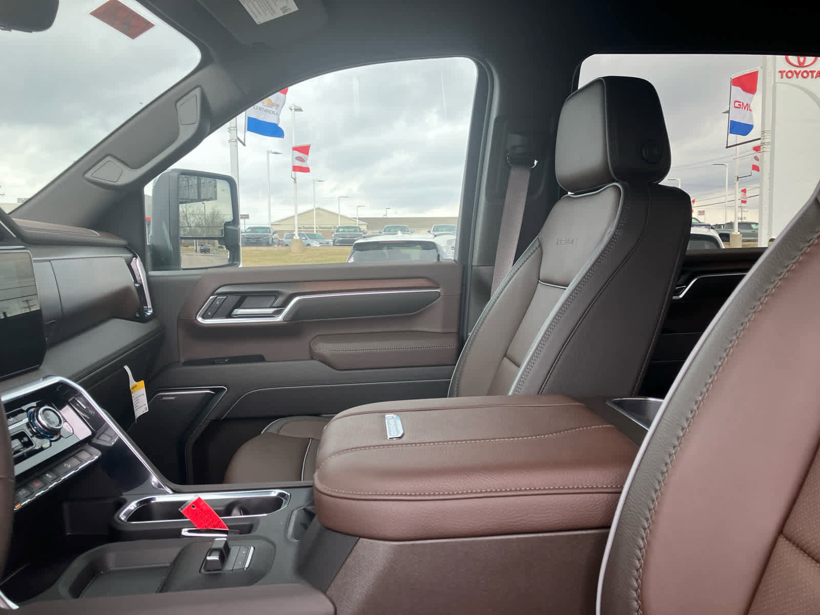 New 2026 GMC Sierra 3500 Denali w/ Technology Package image 10