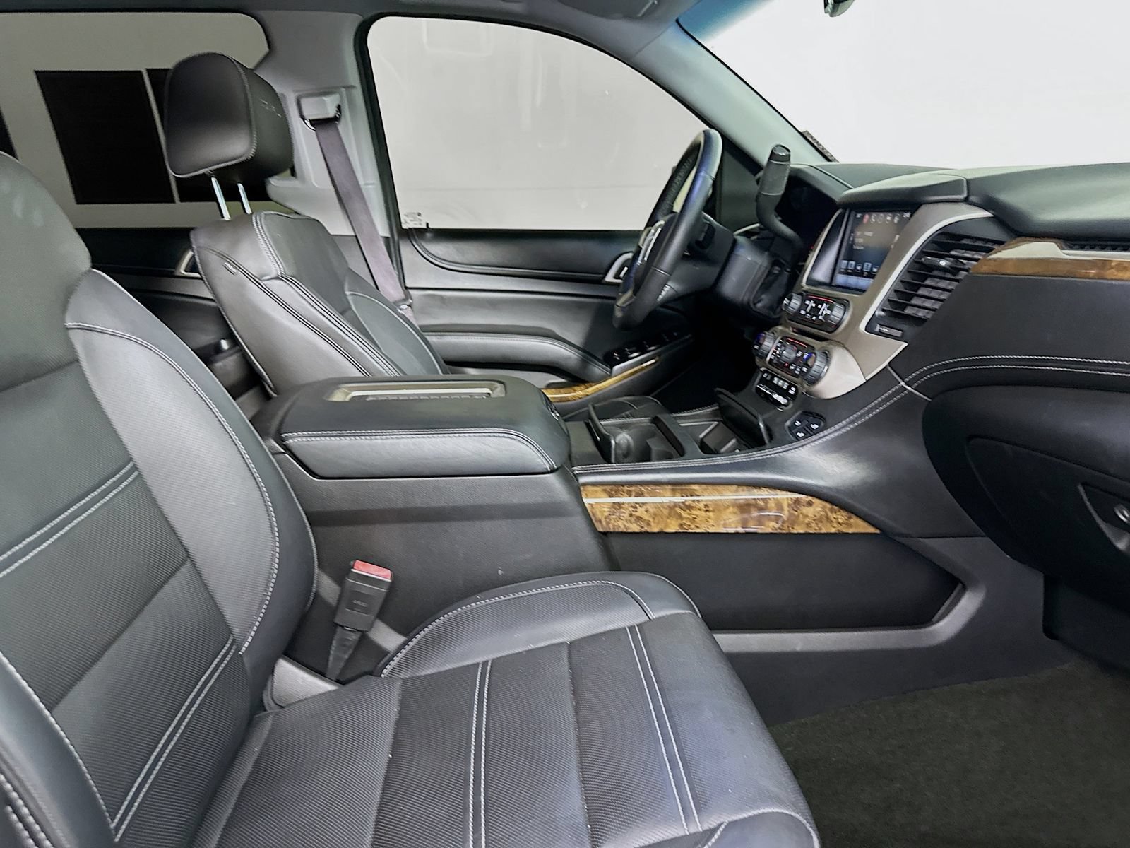 Used 2016 GMC Yukon Denali w/ Open Road Package RWD image 33