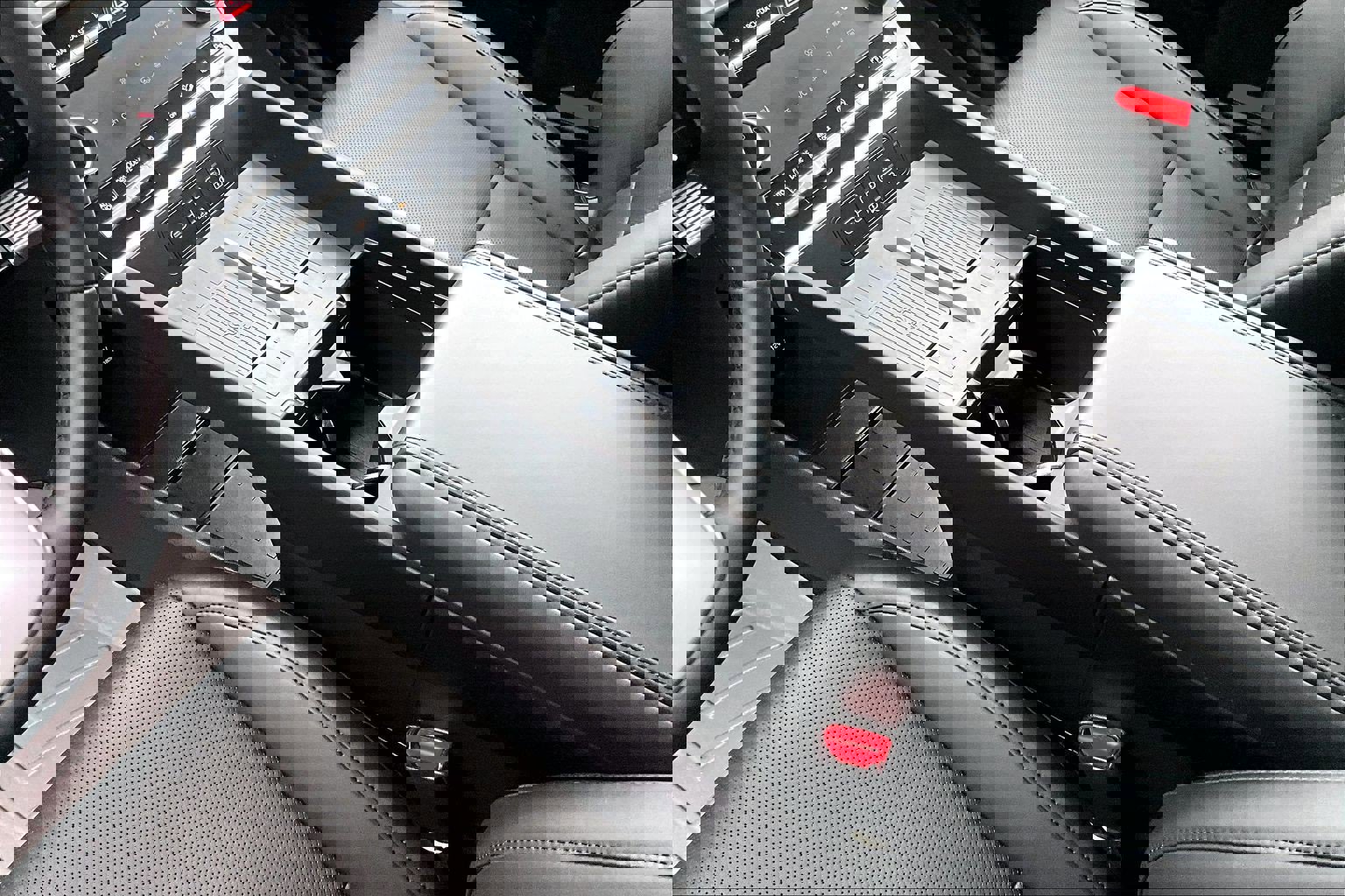 Used 2025 Hyundai Santa Fe SEL image 14