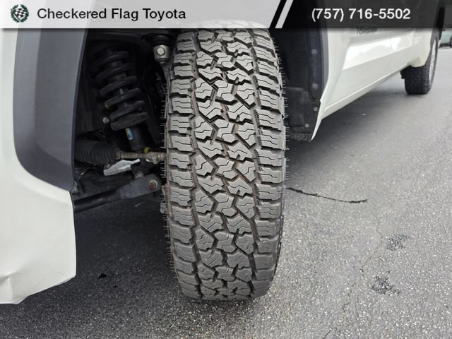 Used 2022 Toyota Tundra SR5 w/ SR5 Convenience Package AWD/4WD image 15