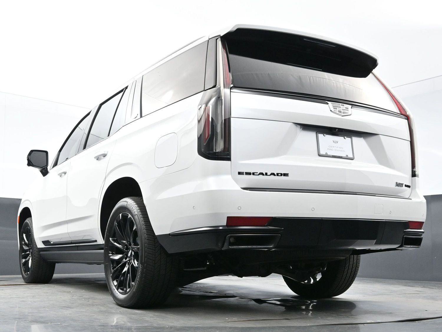 Used 2023 Cadillac Escalade Sport Platinum w/ LPO, ONYX Package AWD/4WD image 57