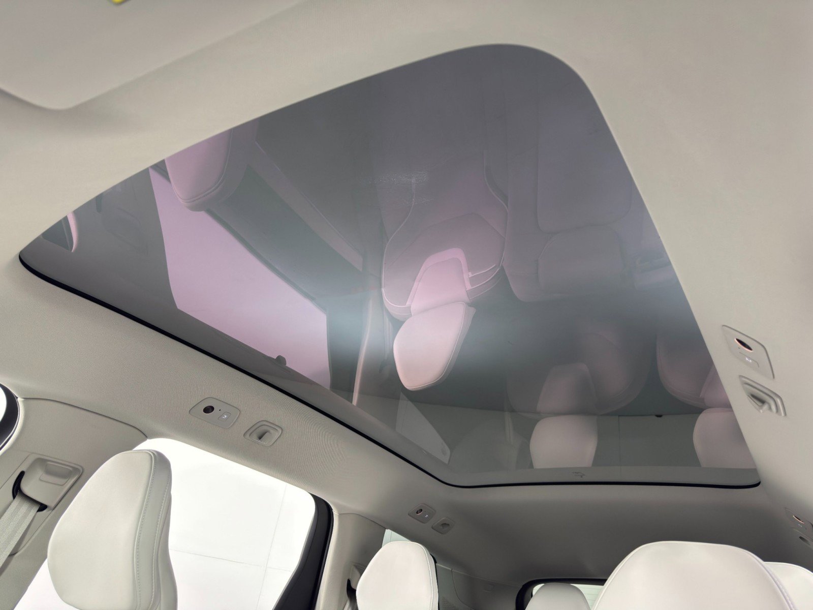 Used 2025 Volvo EX90 Ultra image 12