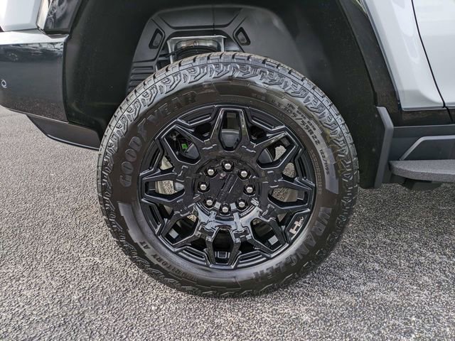 New 2026 GMC Hummer EV SUV AWD/4WD image 13