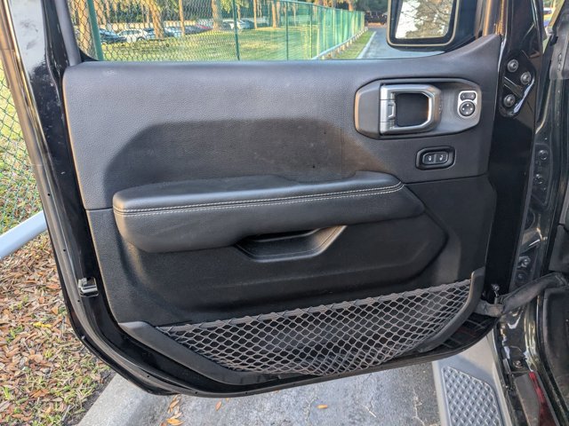 Used 2020 Jeep Gladiator Overland image 13