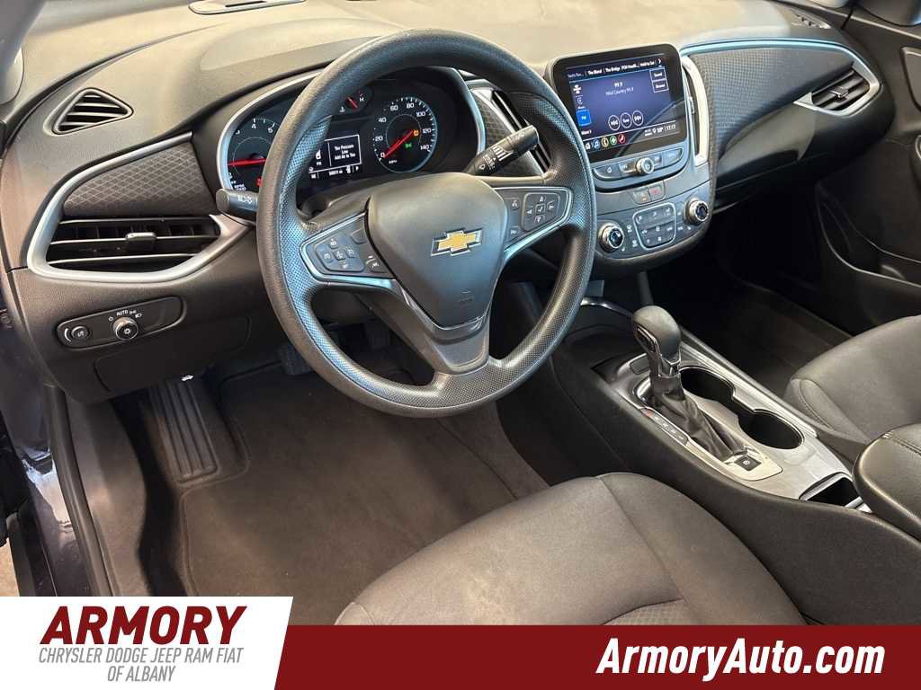 Used 2023 Chevrolet Malibu LT image 9