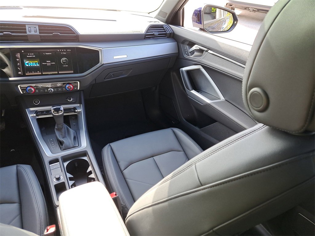 New 2025 Audi Q3 2.0T Premium image 25