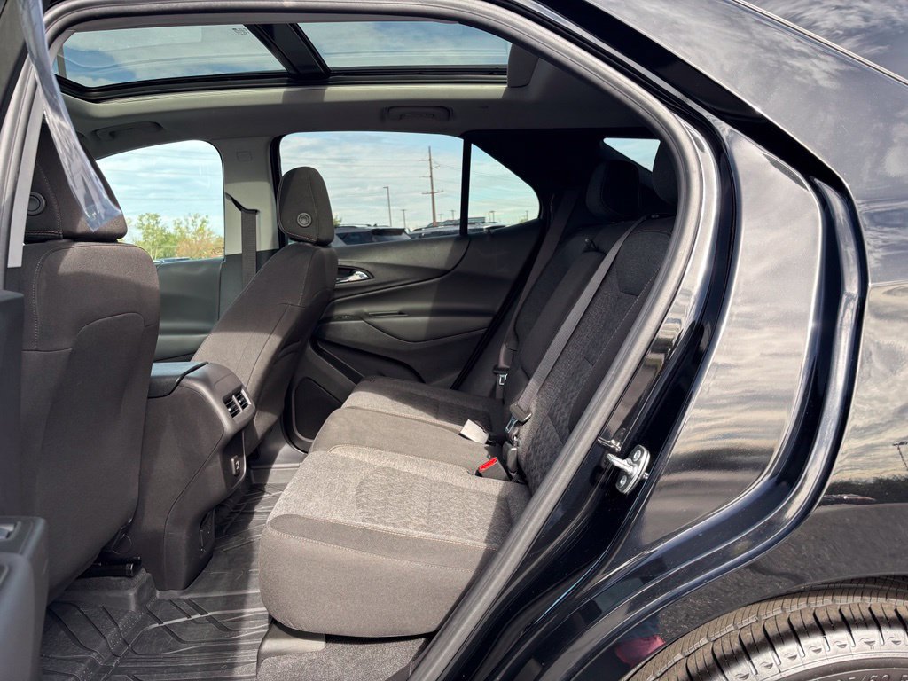 Used 2024 Chevrolet Equinox LT AWD/4WD image 18