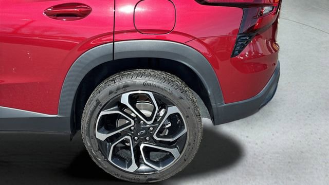 Certified 2024 Chevrolet Trax RS w/ Driver Confidence Package image 24