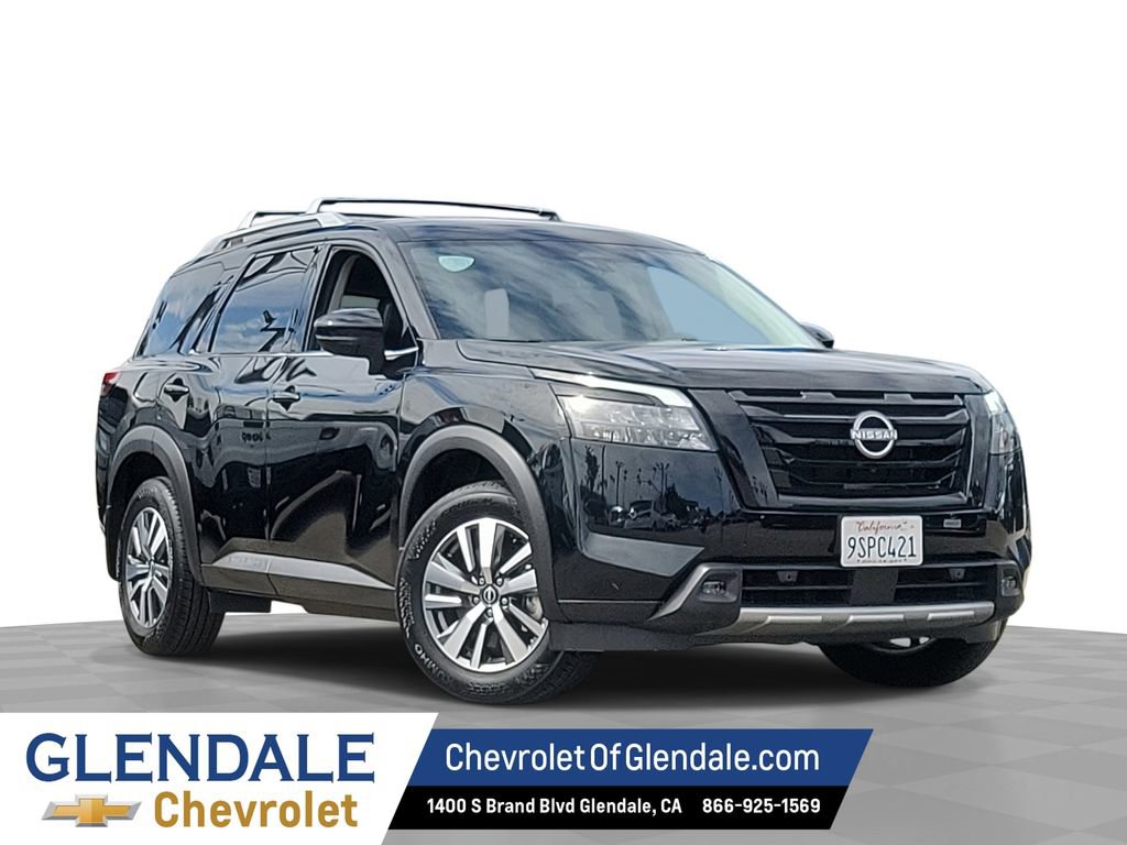 Used 2025 Nissan Pathfinder SL w/ Black Appearance Package