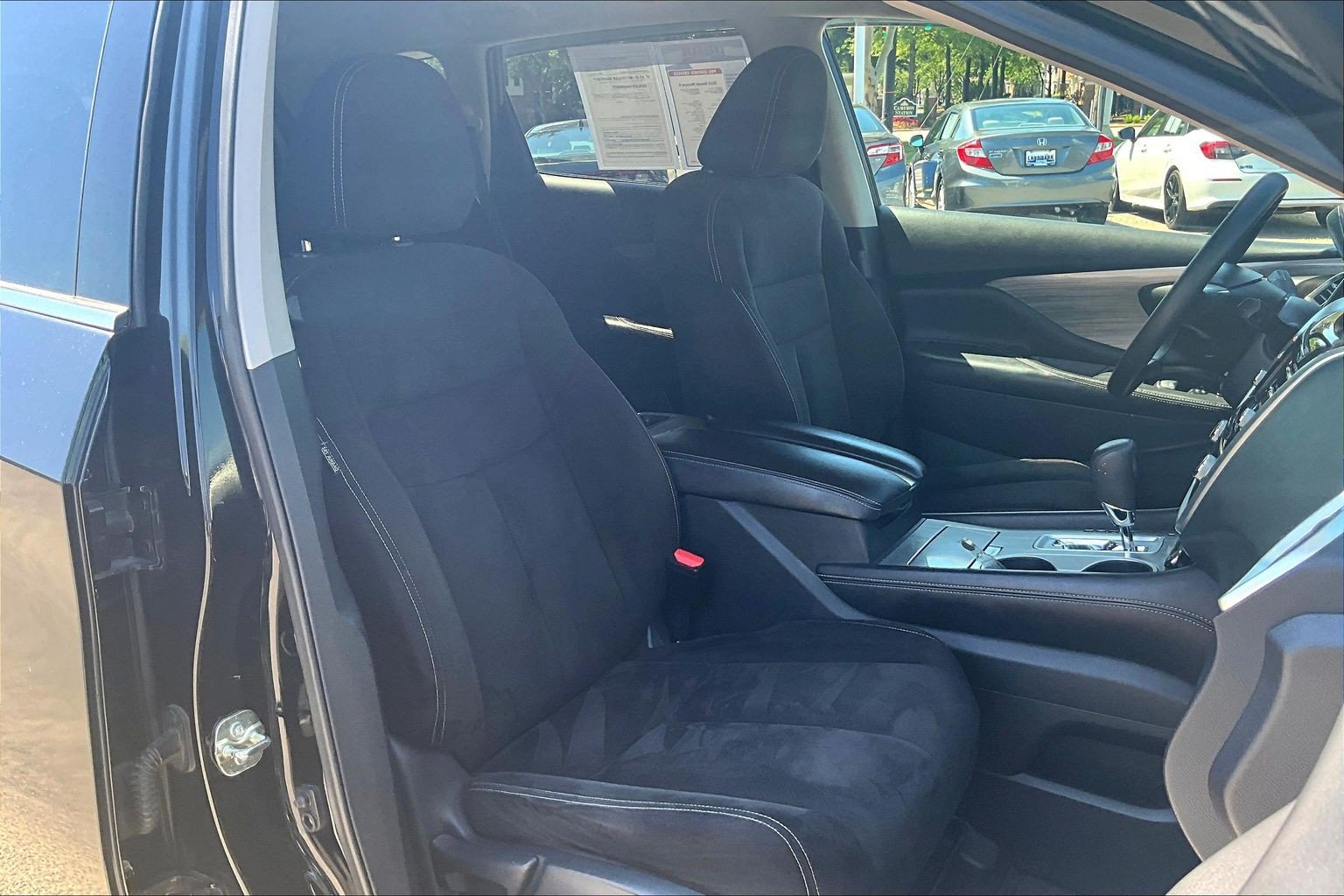 Used 2015 Nissan Murano S AWD/4WD image 7