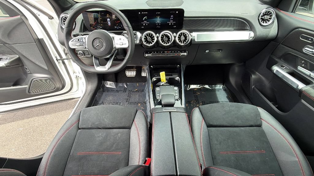 Used 2023 Mercedes-Benz GLB 250 4MATIC image 26