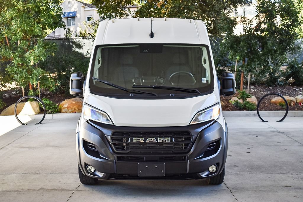 Used 2025 RAM ProMaster 2500 w/ Convenience Group image 2