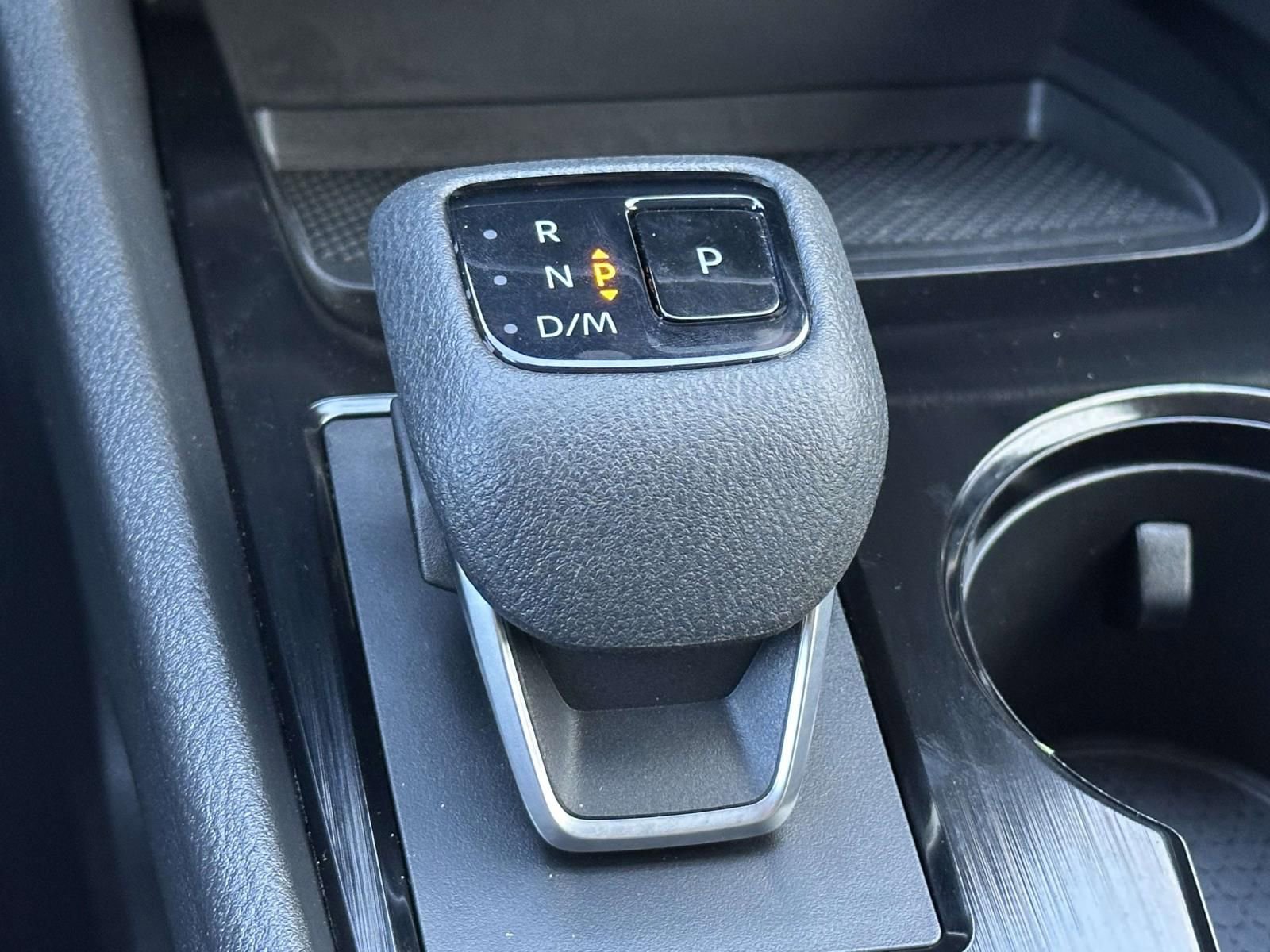 Used 2023 Nissan Rogue SV image 22