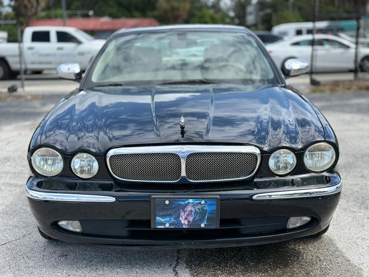 Used 2005 Jaguar XJ8 image 8