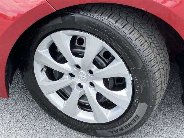 Certified 2022 Toyota Corolla LE FWD image 9