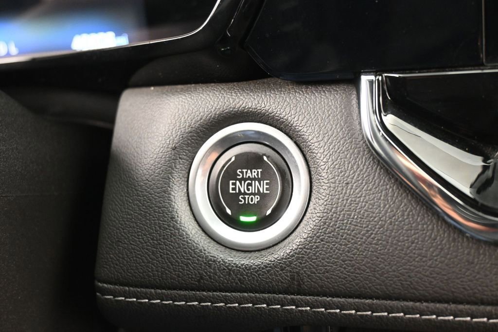 Used 2023 Chevrolet Colorado LT w/ LT Convenience Package II AWD/4WD image 33