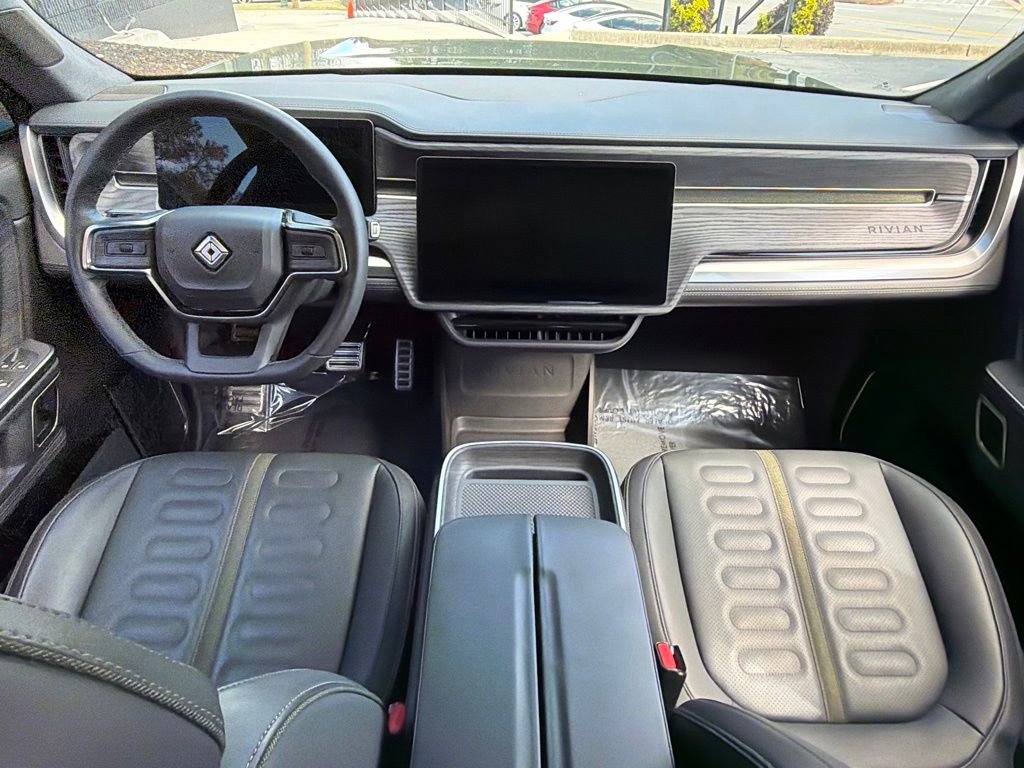 Used 2024 Rivian R1T Adventure image 40