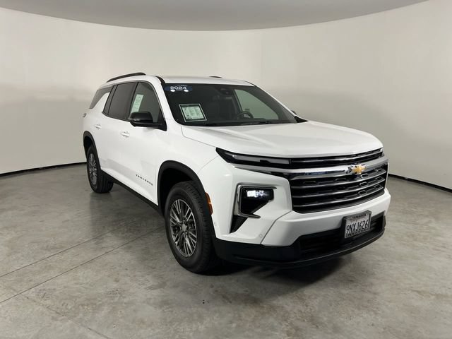 Certified 2024 Chevrolet Traverse LT w/ Enhanced Driving Package AWD/4WD image 2