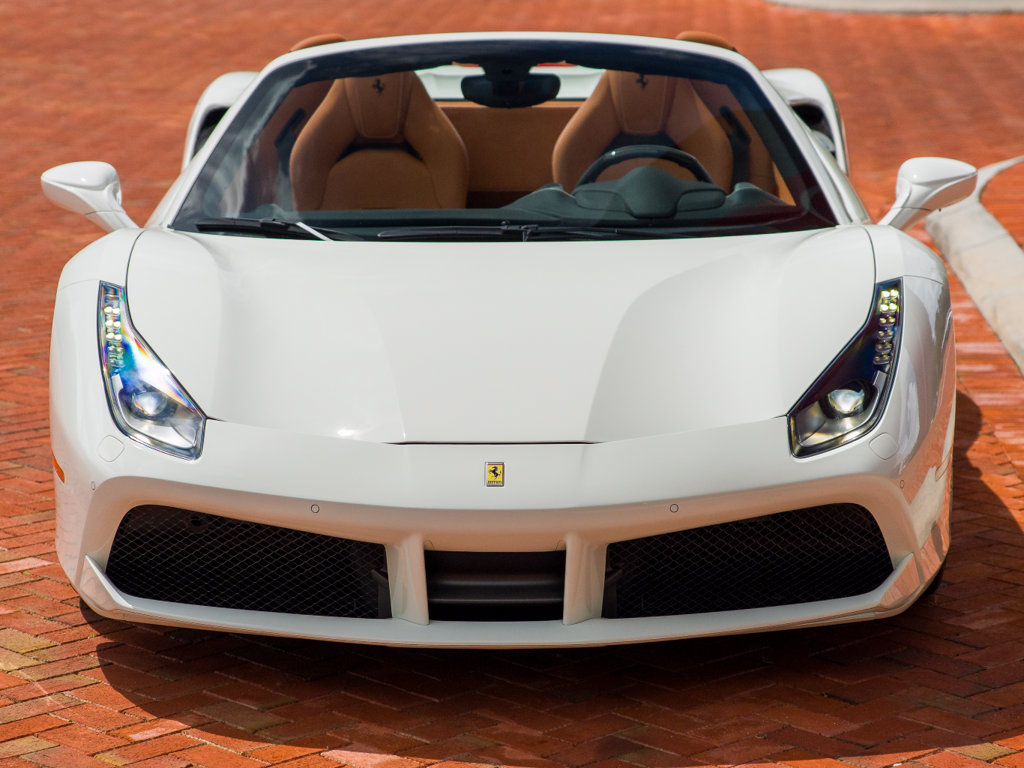Used 2019 Ferrari 488 Spider RWD image 13