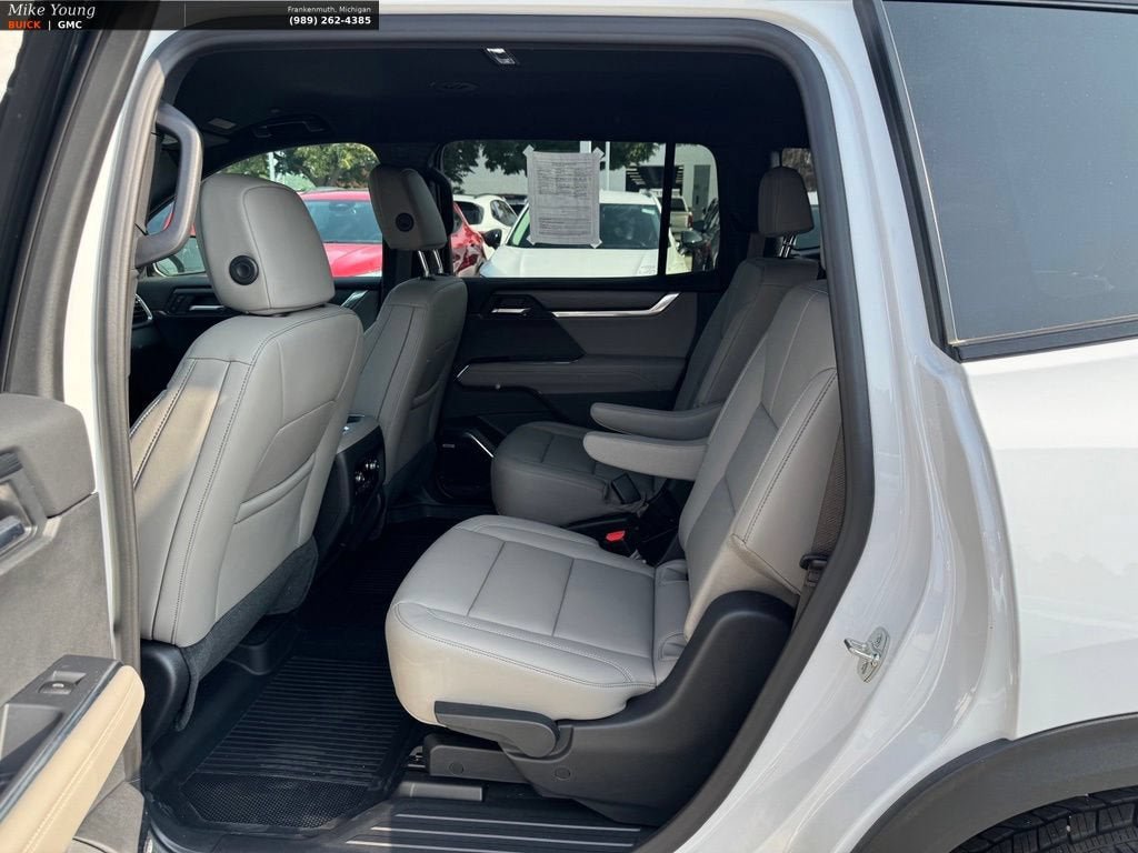 New 2026 GMC Acadia Elevation w/ Black Edition FWD image 12