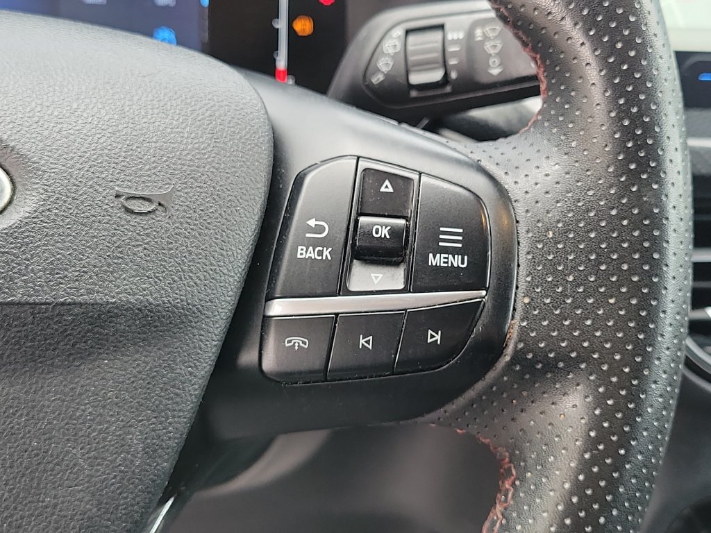 Used 2023 Ford Escape ST-Line w/ Tech Pack #1 FWD image 32