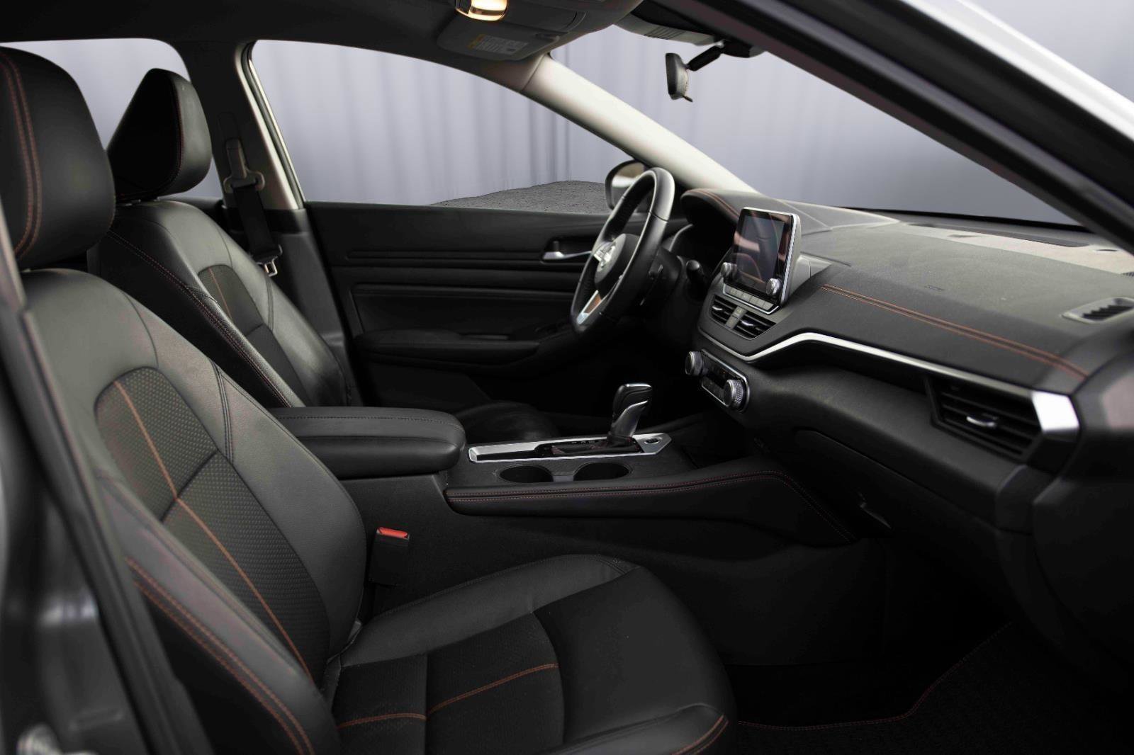 Used 2020 Nissan Altima 2.5 SR image 14