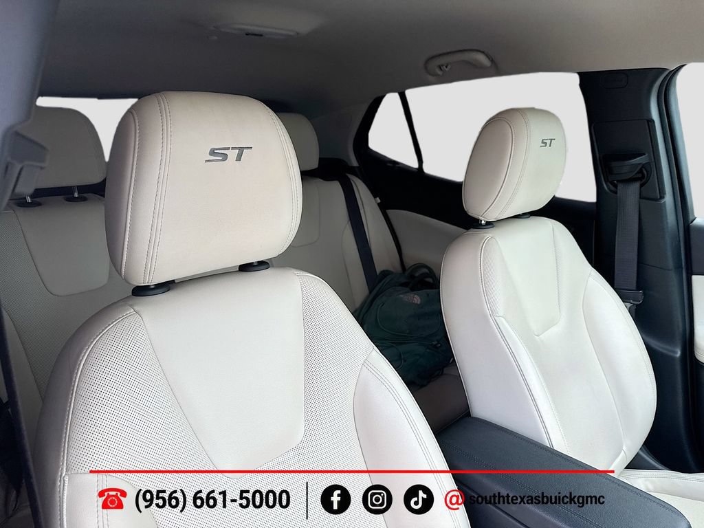 Used 2025 Buick Encore GX Sport Touring FWD image 23