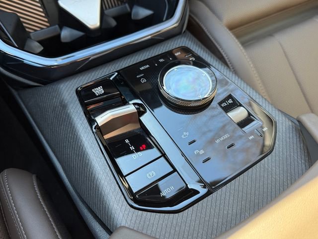 Used 2025 BMW X3 xDrive30i w/ Premium Package image 21