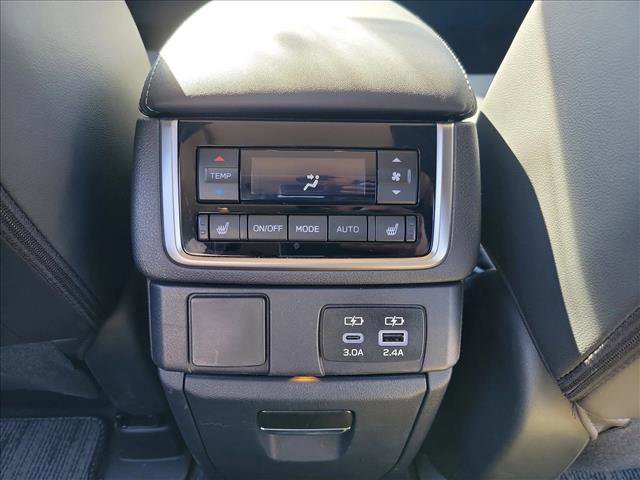 Used 2025 Subaru Ascent Limited image 18