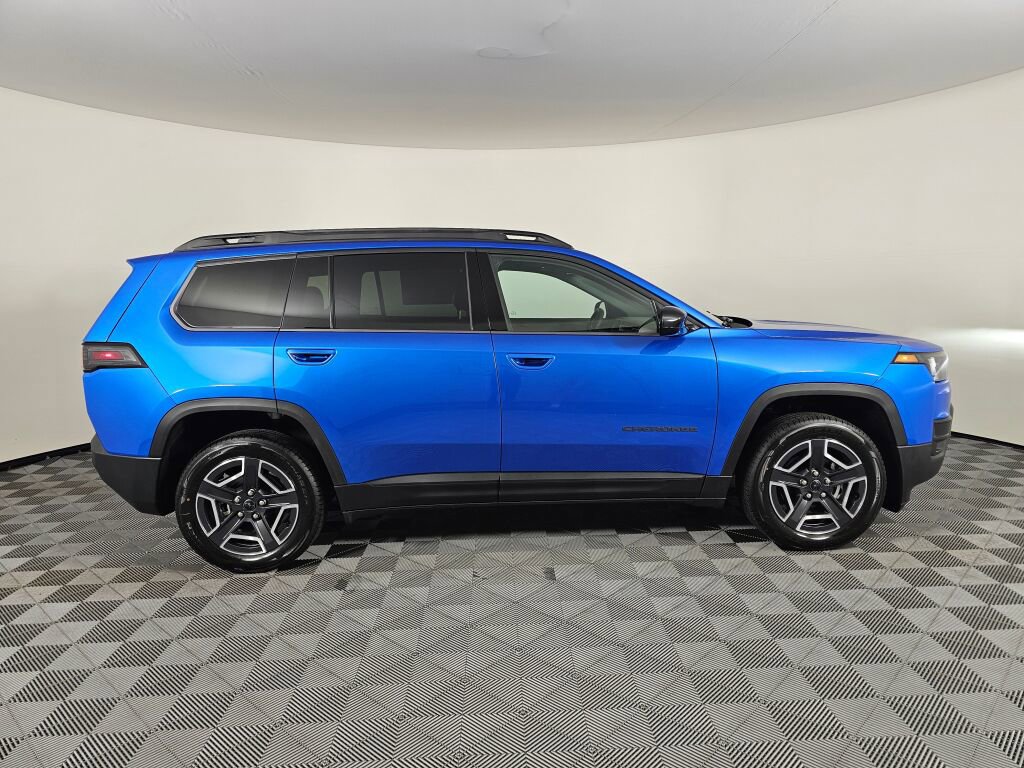 New 2026 Jeep Cherokee Laredo AWD/4WD image 3
