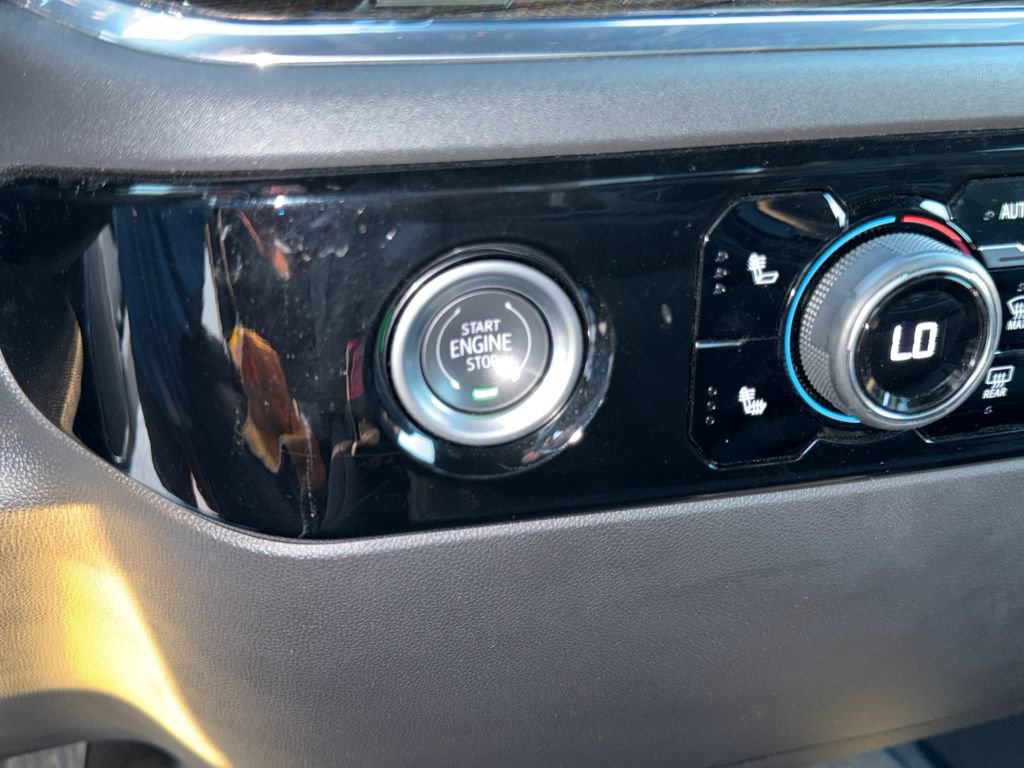 Certified 2024 Chevrolet Silverado 1500 LT AWD/4WD image 31