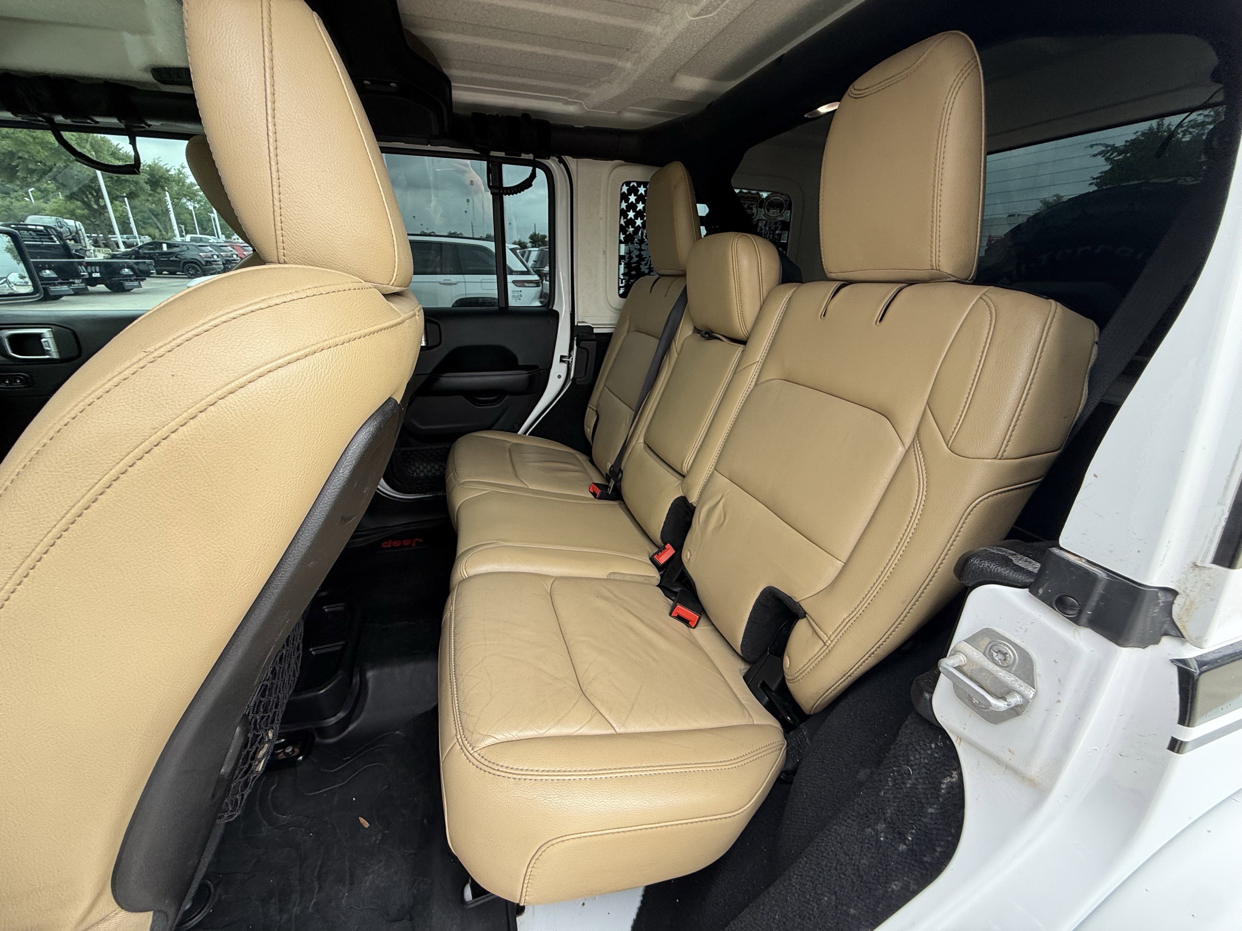 Used 2018 Jeep Wrangler Unlimited Rubicon AWD/4WD image 27