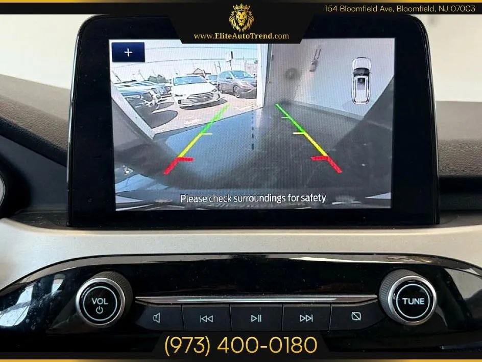 Used 2020 Ford Escape SEL image 16