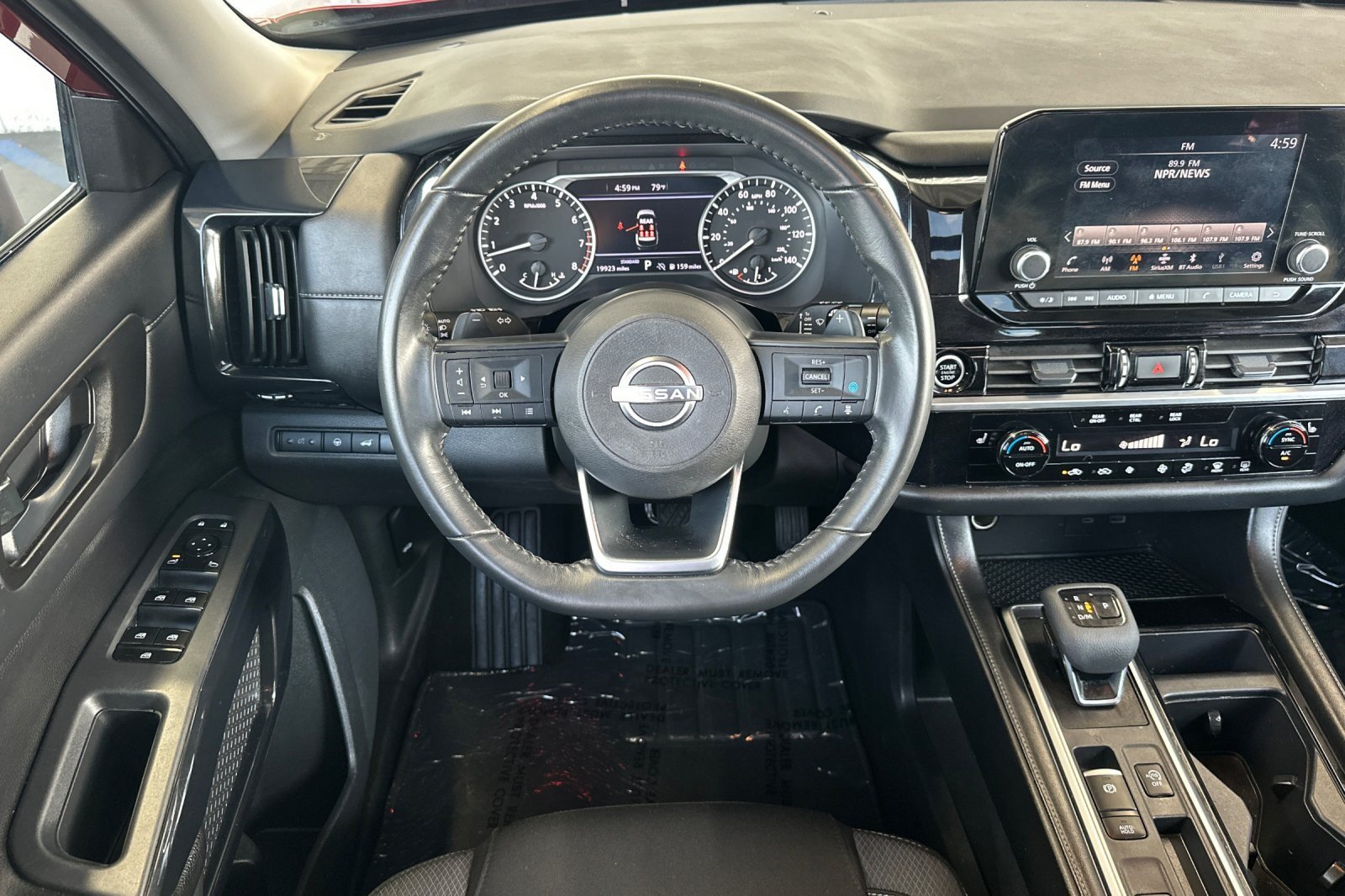 Used 2024 Nissan Pathfinder SV w/ SV Premium Package FWD image 13