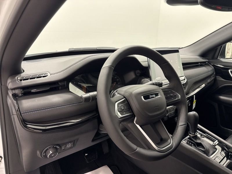 New 2026 Jeep Compass Limited image 21