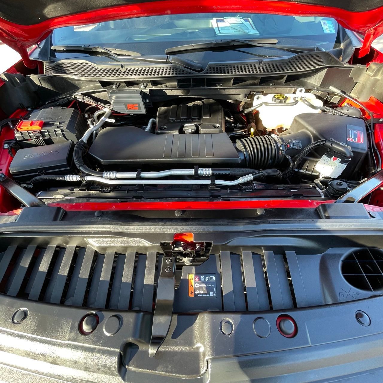 Used 2024 Chevrolet Silverado 1500 Custom Trail Boss w/ LPO, Dark Essentials Package image 27