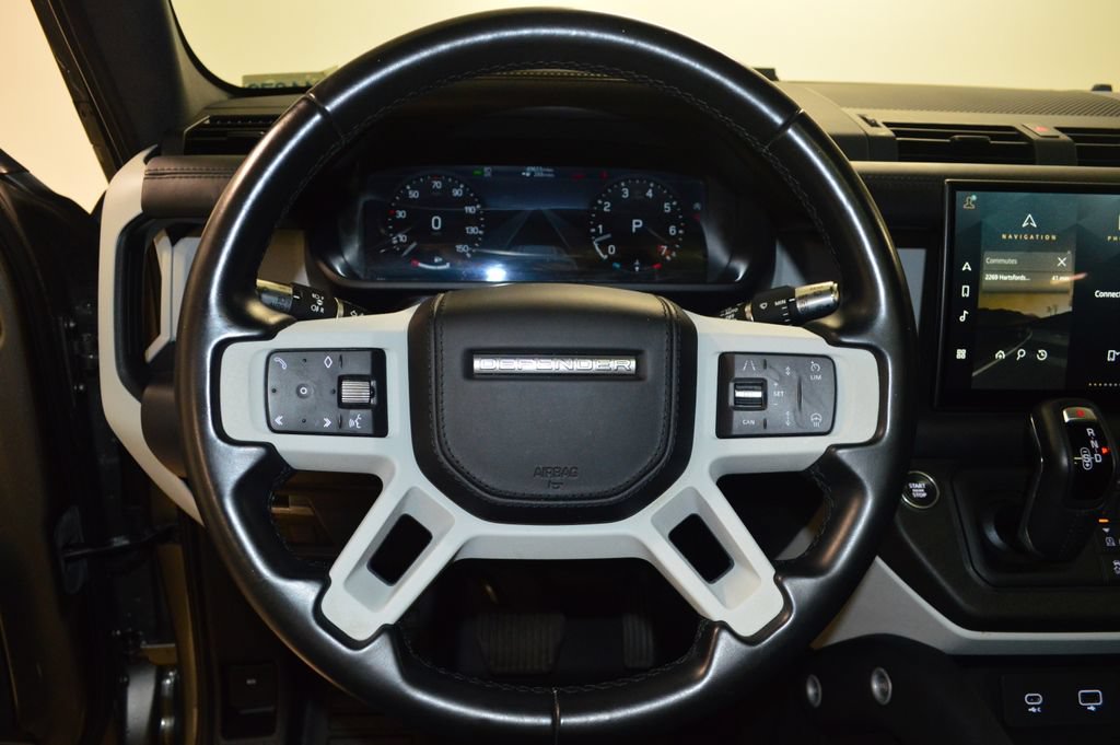 Used 2022 Land Rover Defender 110 XS Edition AWD/4WD image 20