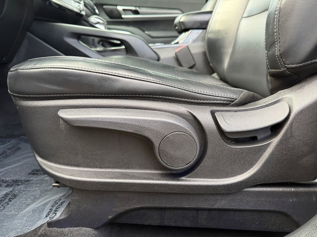 Used 2022 Kia Telluride LX image 10