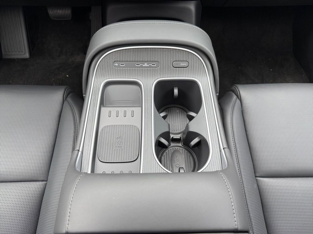 New 2026 Hyundai Palisade Calligraphy FWD image 15