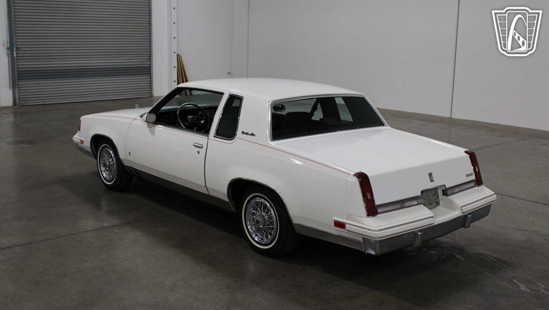 Used 1988 Oldsmobile Cutlass Supreme Classic Brougham RWD image 5