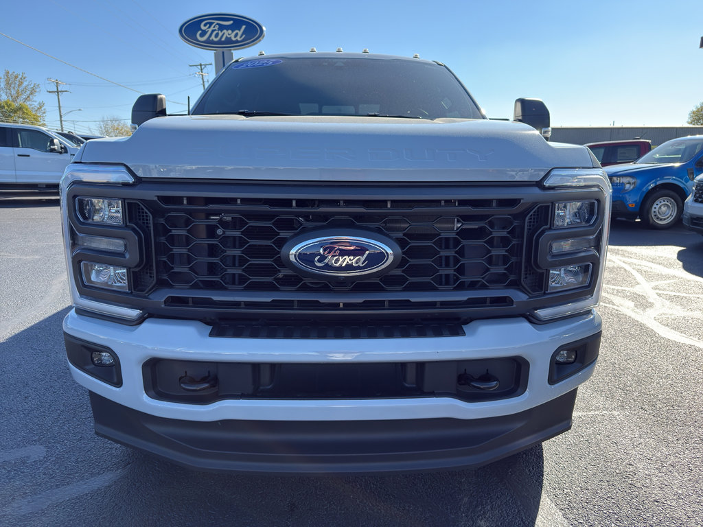 Used 2025 Ford F250 XL w/ STX Appearance Package image 3