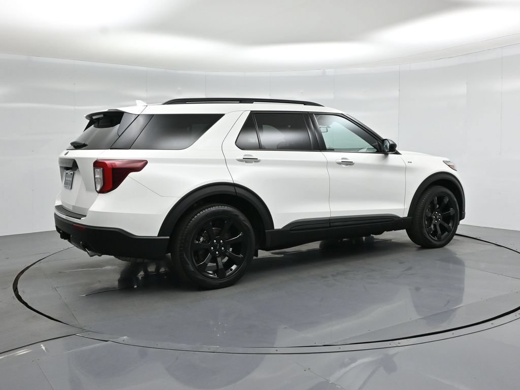 Certified 2023 Ford Explorer ST-Line w/ Class IV Trailer Tow Package RWD image 26