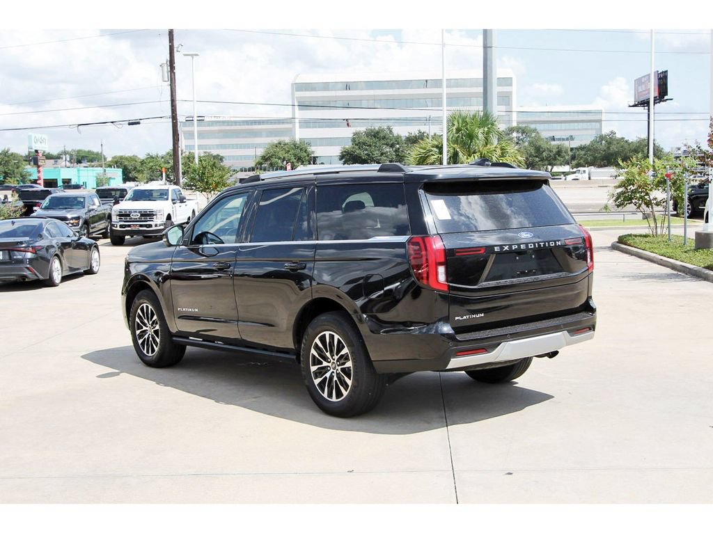 Used 2025 Ford Expedition Platinum AWD/4WD image 4